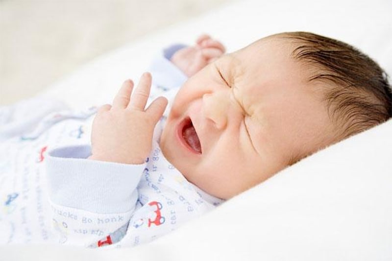 Thiếu canxi và còi xương là nguyên nhân hàng đầu khiến trẻ sơ sinh khó ngủ