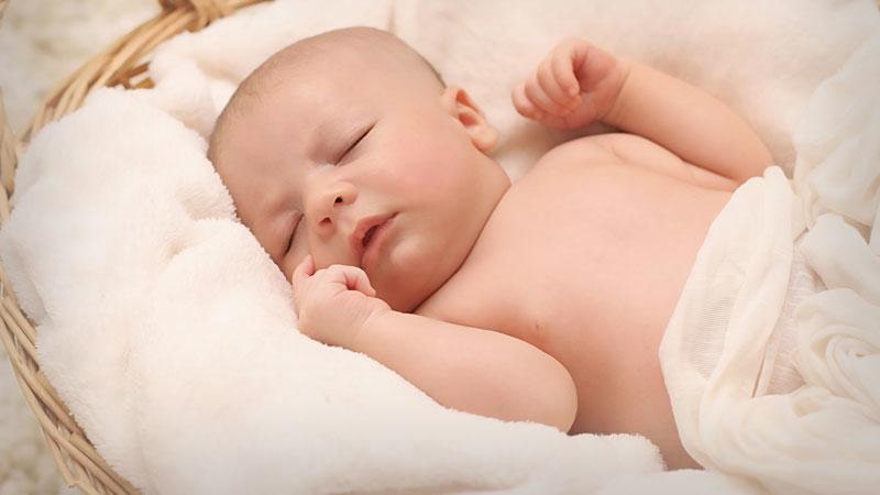 Giấc ngủ đóng vai trò vô cùng quan trọng đối với trẻ sơ sinh